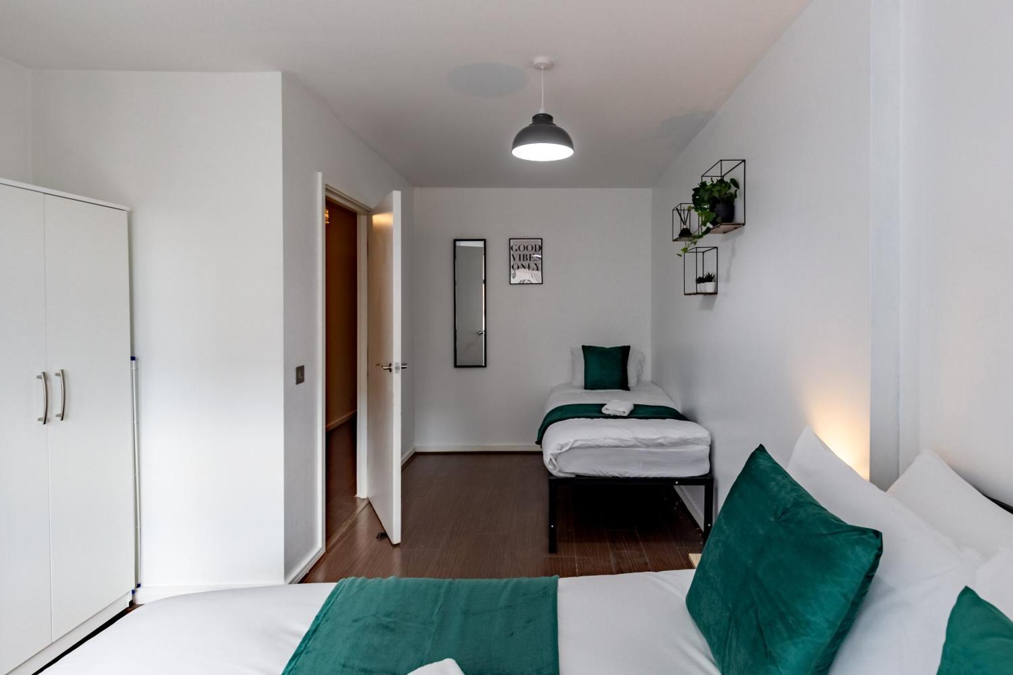 Centre Chic With 3 Bedrooms