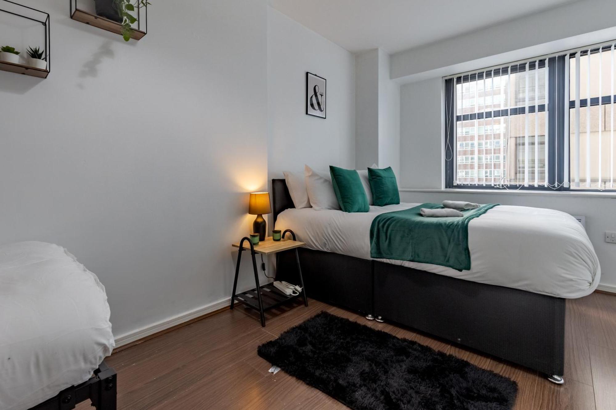 Centre Chic With 3 Bedrooms * Birmingham