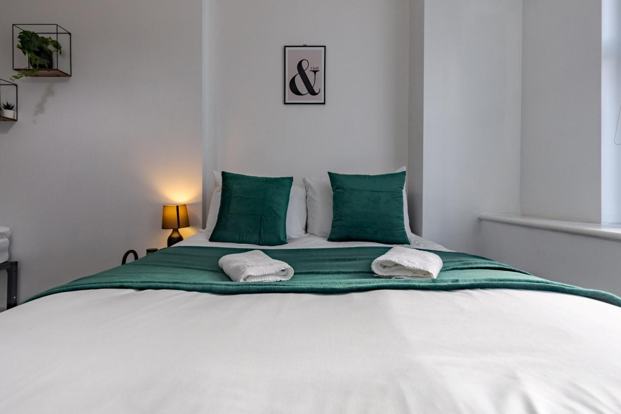 Centre Chic With 3 Bedrooms